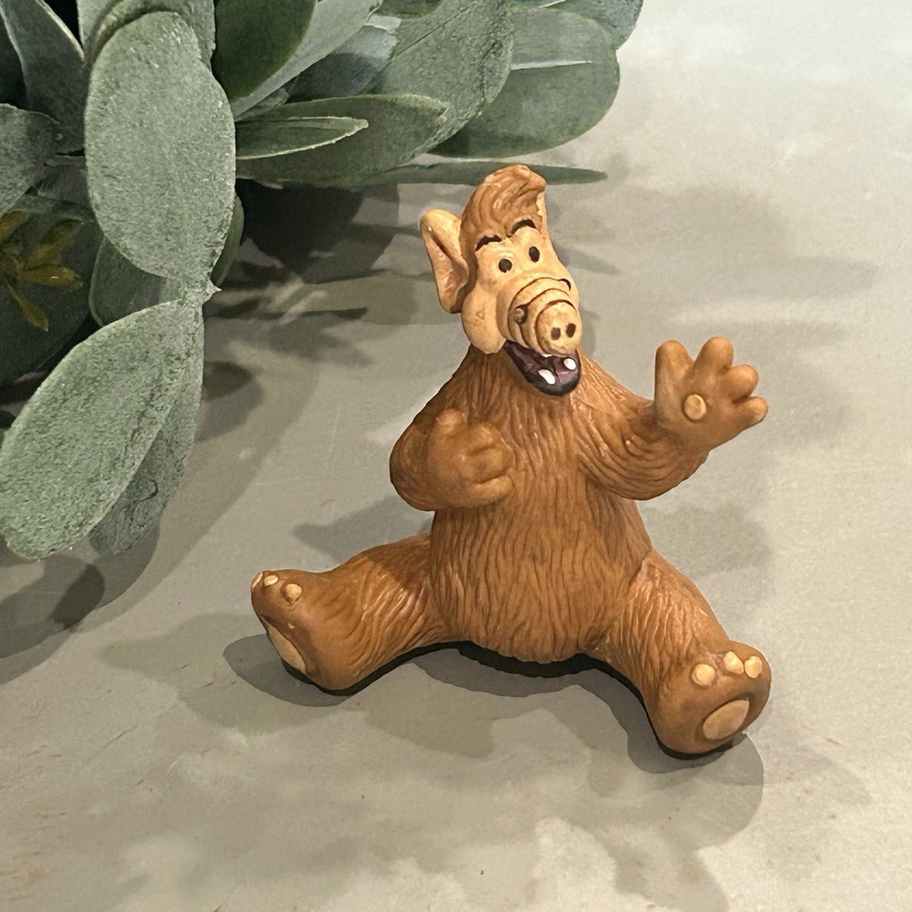 Vintage ALF Soft PVC Figure Russ Toys 80's TV Alien Sitting Waving Mini Figurine